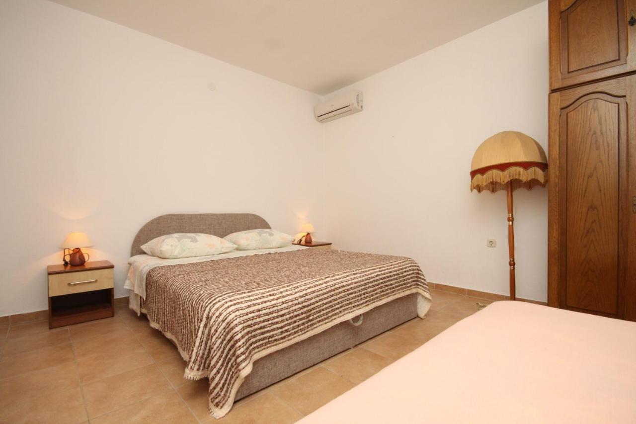 Apartments With A Parking Space Makarska - 6792 Exterior foto